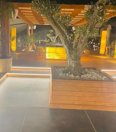 公寓式酒店 Vcv Management